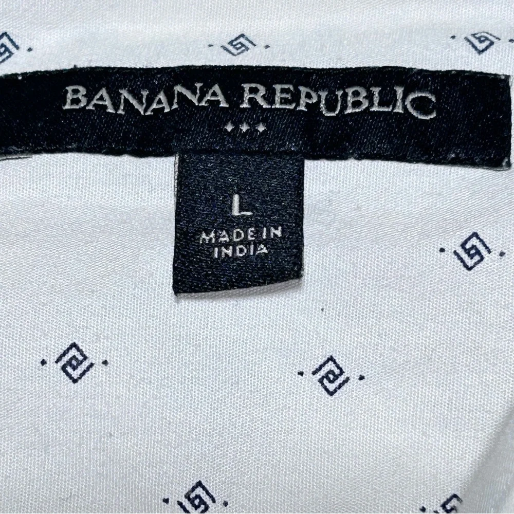 Banana Republic White Diamond‎ Pattern Men's Shirt